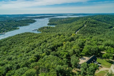 Spectacular Gated Estate on 104 Lakefront Acres! - photo 18