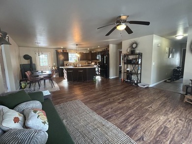 Enjoy privacy and comfort in this inviting 3-bedroom, 2 full - photo 20