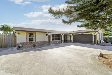Spacious pool home in the desirable neighborhood of Garden Isles - photo 20