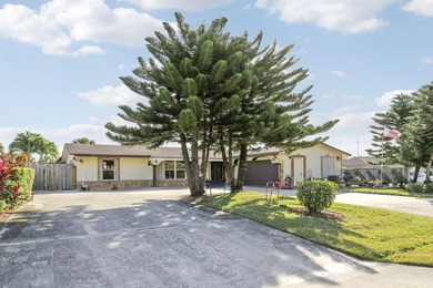Spacious pool home in the desirable neighborhood of Garden Isles - photo 21