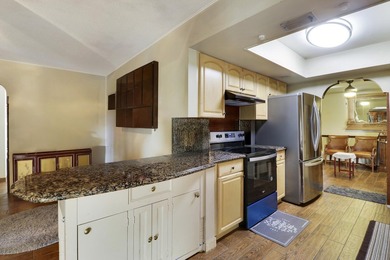 Spacious pool home in the desirable neighborhood of Garden Isles - photo 37