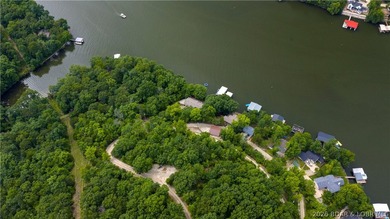 399 Porter Loop in Camdenton offers lakefront living at the 41 - photo 43