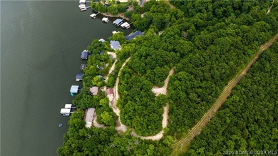 399 Porter Loop in Camdenton offers lakefront living at the 41 - photo 44