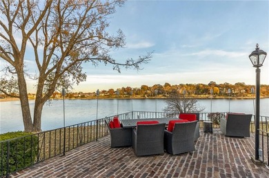 Lakewood Lakes Home For Sale in Lees Summit Missouri