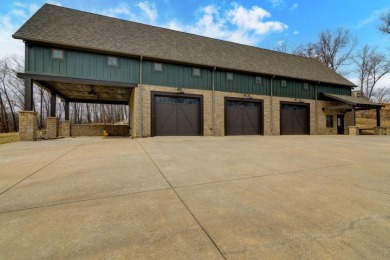 Spectacular Gated Estate on 104 Lakefront Acres! - photo 29