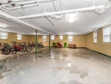 Welcome home to this charming 1-bedroom top-floor walk-up - photo 11