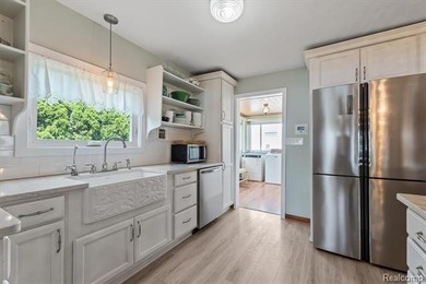 Experience the charm of lakefront living on peaceful non-sports - photo 18
