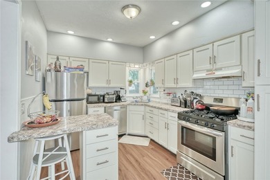 Welcome to 111 Rosewood Terrace! Situated on a quiet - photo 7