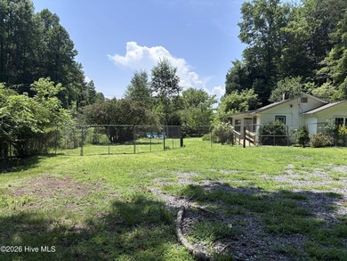 (private lake, pond, coastal) Home For Sale in Murphy North Carolina