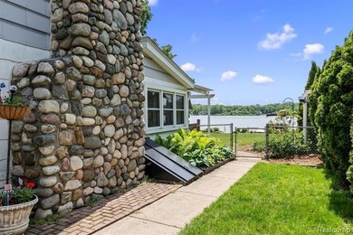 Experience the charm of lakefront living on peaceful non-sports - photo 41