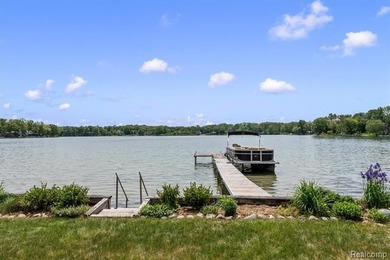 Experience the charm of lakefront living on peaceful non-sports - photo 46