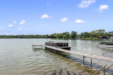 Experience the charm of lakefront living on peaceful non-sports - photo 47