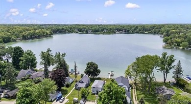 Experience the charm of lakefront living on peaceful non-sports - photo 49