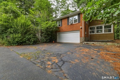 Welcome to your private lakeside retreat! Tucked away on a quiet - photo 2