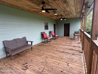 Escape to your own private paradise with stunning retreat set on - photo 16