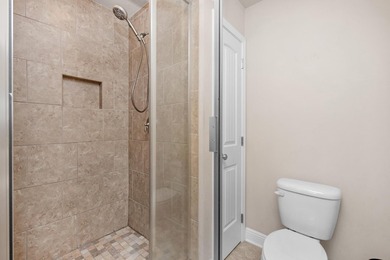 Spacious 3-bedroom, 2.5-bathroom townhome located just minutes - photo 26