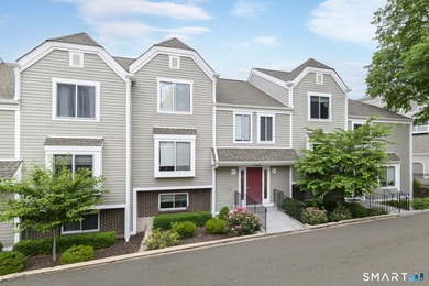 Come see this wonderful 2 bedroom, 2.5 bath Winnipauk Village - photo 1