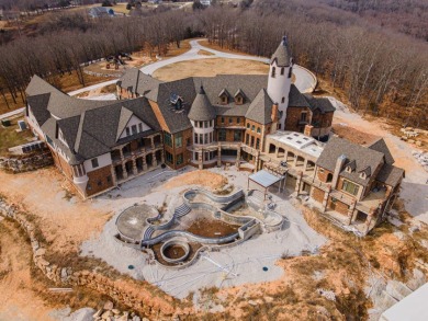 Spectacular Gated Estate on 104 Lakefront Acres! - photo 5