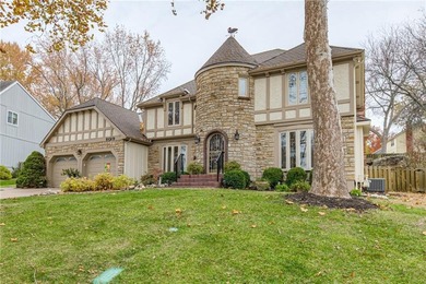 (private lake, pond, creek) Home Sale Pending in Overland Park Kansas