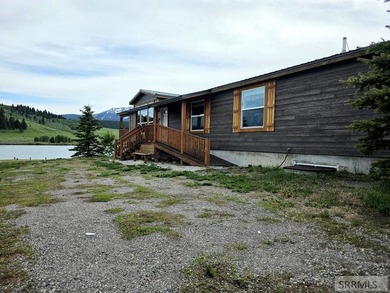 Ultimate Waterfront Living on Henry's Lake - Goose Bay Cabin - photo 2