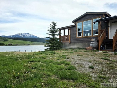 Ultimate Waterfront Living on Henry's Lake - Goose Bay Cabin - photo 3