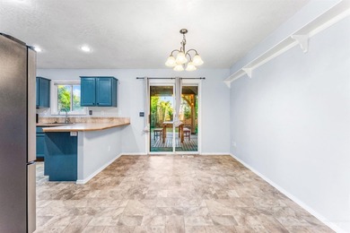 Start packing! This well-maintained 1998 Parade Home features - photo 16