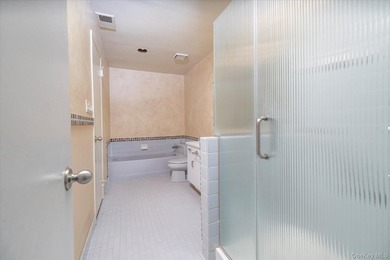 Welcome to resort-style living in the much sought-after gated - photo 26
