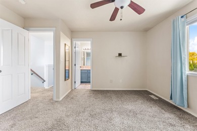 Start packing! This well-maintained 1998 Parade Home features - photo 31