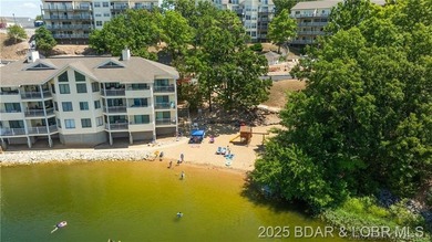 This well maintained, 2nd tier, Ledges Condo, with a lake view - photo 6