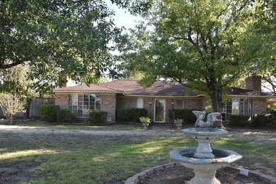(private lake, pond, creek) Home For Sale in Sunnyvale Texas