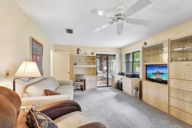 Welcome to this charming and spacious 3-bedroom, 2-bathroom - photo 13
