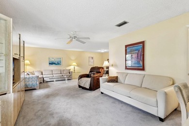 Welcome to this charming and spacious 3-bedroom, 2-bathroom - photo 14