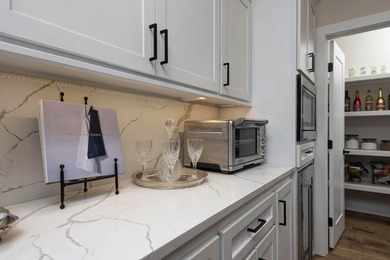 This fantastic Hickory Hills home was custom built by Jim Colton