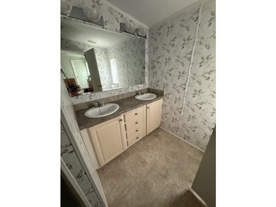Welcome to Magnolia Hill, a desirable 55+ gated community where - photo 8