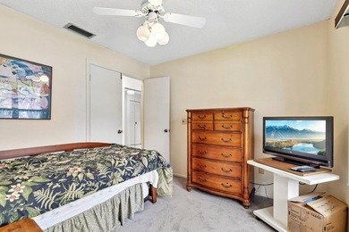 Welcome to this charming and spacious 3-bedroom, 2-bathroom - photo 19