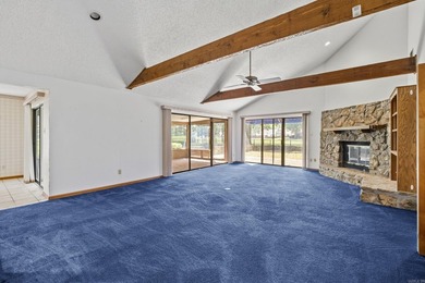 This is a golfer's dream come true! Located on the #1 fairway at - photo 20