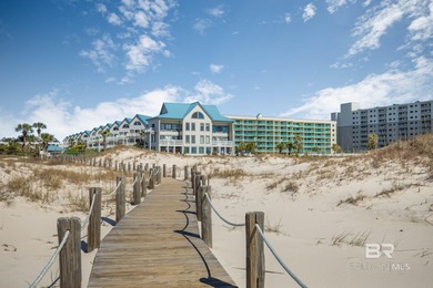 Experience the perfect blend of coastal comfort and investment - photo 3