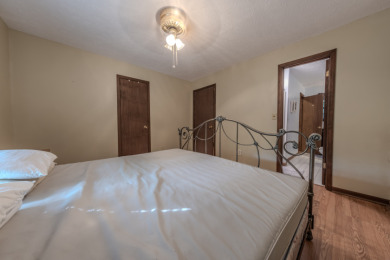NEW PRICE! Waterfront Cottage with 2 Docks and Wooded Views - photo 30