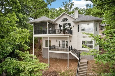 Set within one of the most sought-after neighborhoods in Four - photo 3