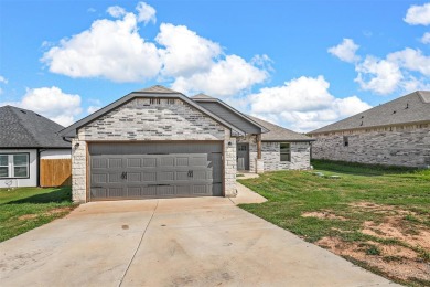 Lake Home Sale Pending in Granbury, Texas