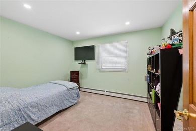 Spacious and versatile 2-story ranch offering 6 bedrooms plus a - photo 11