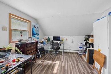 Spacious and versatile 2-story ranch offering 6 bedrooms plus a - photo 17