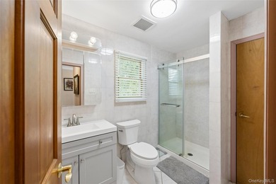 Spacious and versatile 2-story ranch offering 6 bedrooms plus a - photo 19