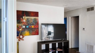 Charming, move-in ready home in Sunrise Beach with newer HVAC - photo 3
