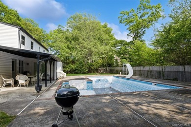 Spacious and versatile 2-story ranch offering 6 bedrooms plus a - photo 24