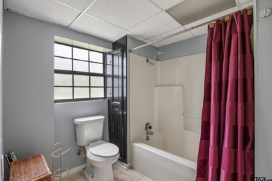Enjoy lake front living in this charming 2-bedroom 2-bathroom - photo 29