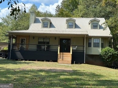 Lake Home For Sale in Eatonton, Georgia