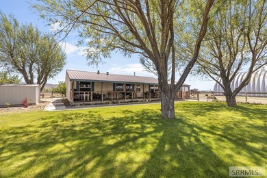 Tucked at the end of a private road in the breathtaking Lost - photo 1