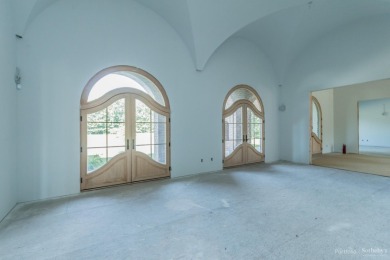Spectacular Gated Estate on 104 Lakefront Acres! - photo 28