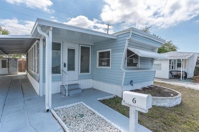 PRICE IMPROVEMENT!!! Beautifully updated 2 bedroom, 1.5 bath - photo 3